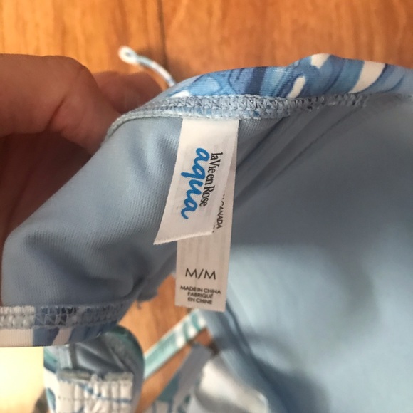 La Vie en Rose Comfortable Bathing Suit - Picture 3 of 3